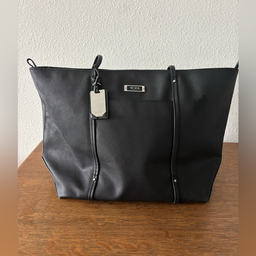 TUMI SINCLAIR Q TOTE